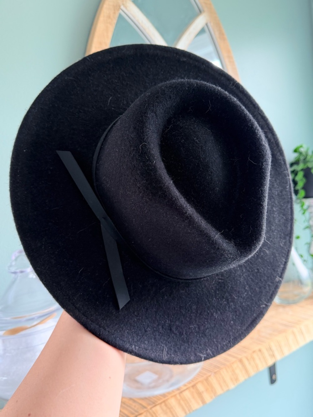 Universal Thread Black Wool Felt Fedora Hat with Subtle Ribbon